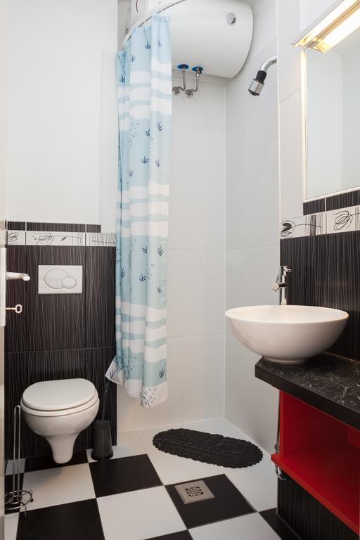 Holiday Home Porat 포드고라 객실 사진