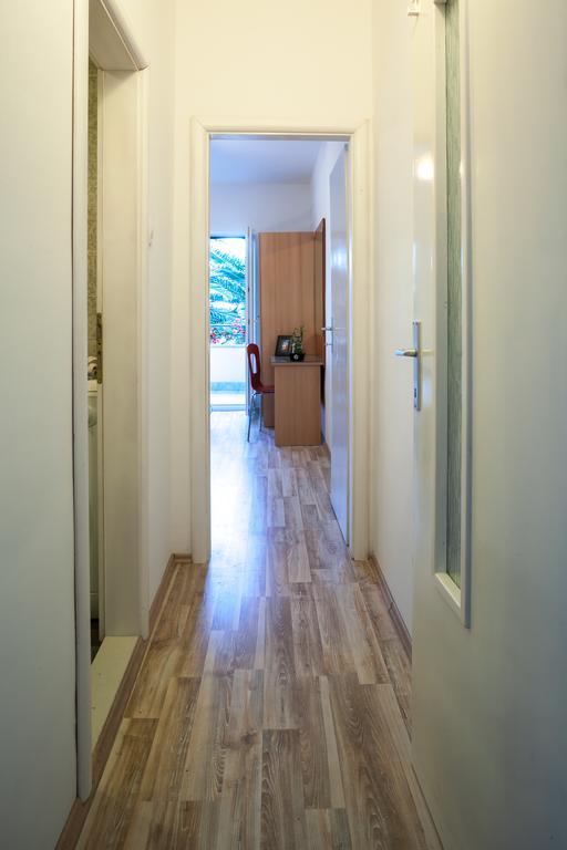 Holiday Home Porat 포드고라 객실 사진